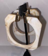 Load image into Gallery viewer, Beige marble hoops
