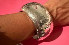 Load image into Gallery viewer, Silver hammer textured cuff bracelet
