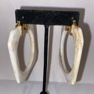 Beige marble hoops